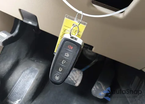 2015 Ford Taurus Limited z USA, uszkodzony, nr VIN 1FAHP2F95FG176158